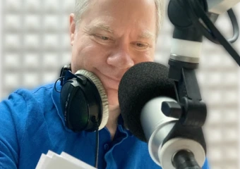 Englischer Sprecher Steve Crilley