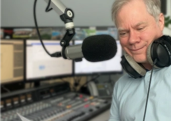 Sprecher Steve Crilley im RadoStudio